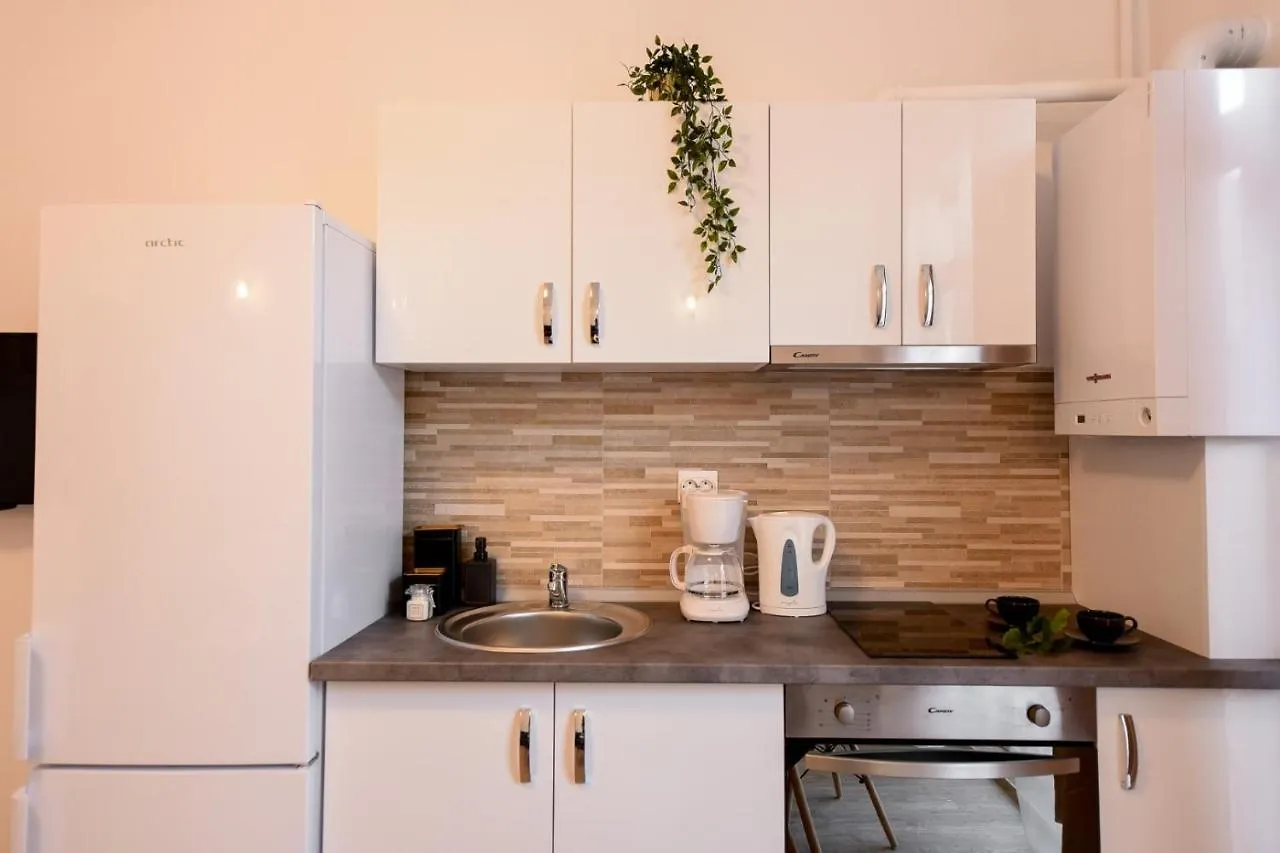 아파트 Golden Touches - Elegant - Armeneasca Central Apt 부쿠레슈티 루마니아