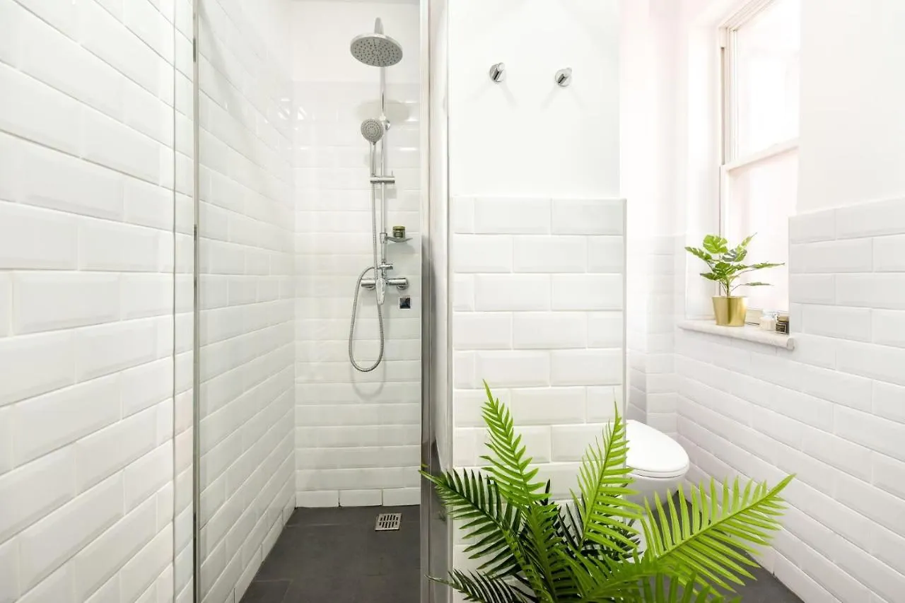 Golden Touches - Elegant - Armeneasca Central Apt Boekarest Appartement