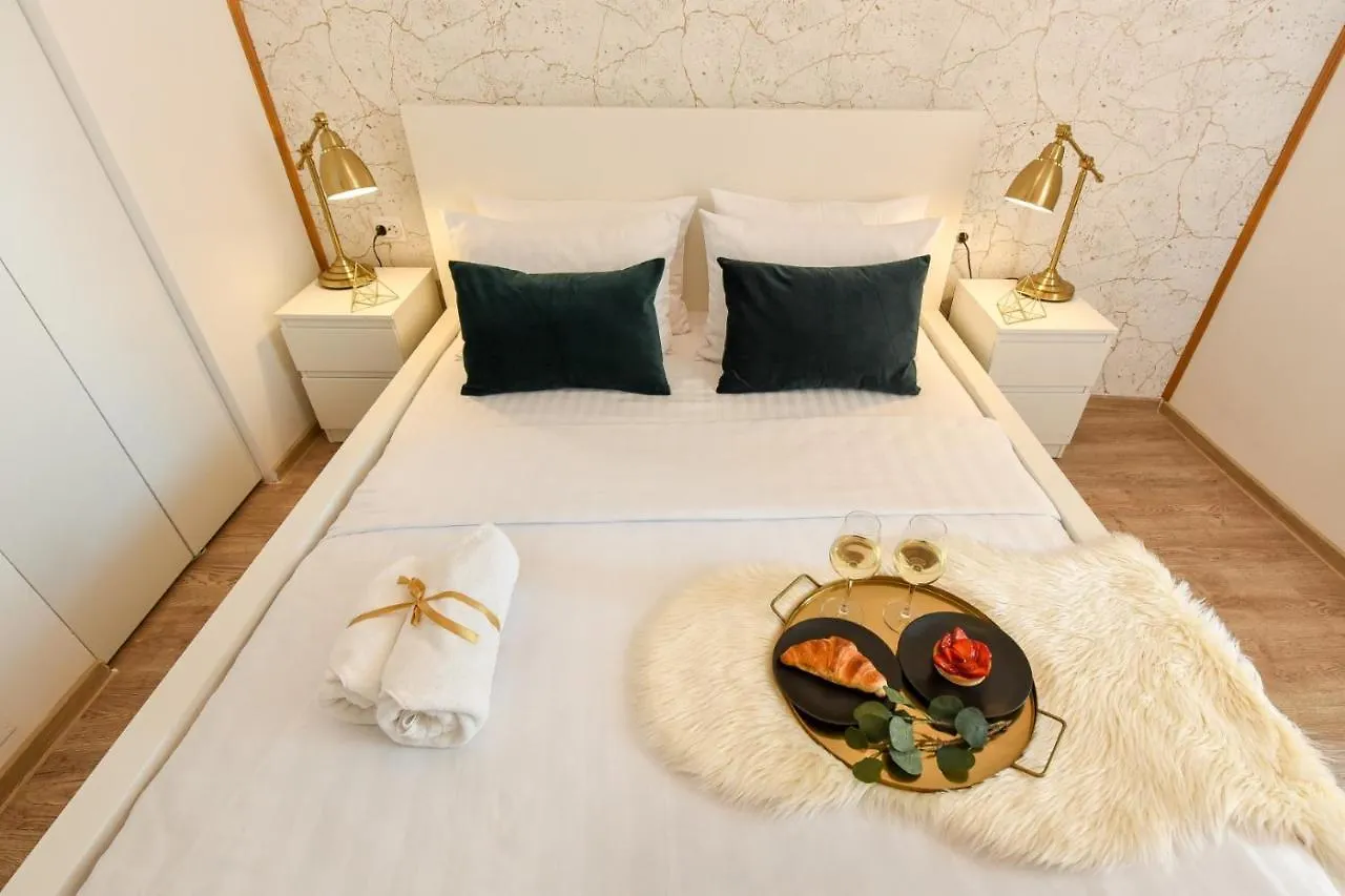 Golden Touches - Elegant - Armeneasca Central Apt ブカレスト